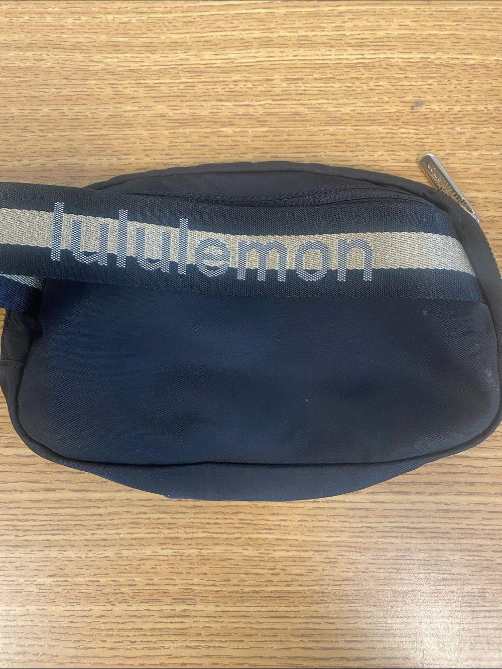 lululemon athletica Black Crossbody Belt Bag - Picture 3 of 7